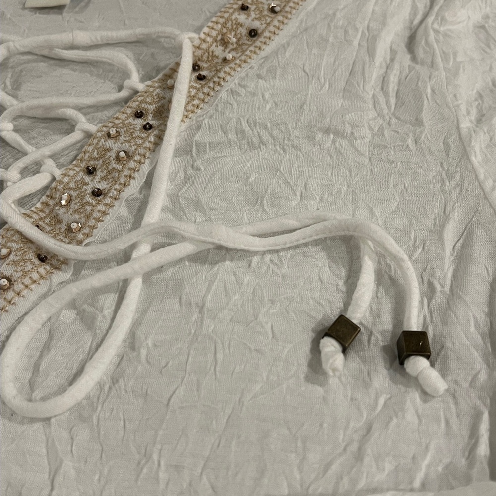 SUNDANCE Legacy Lace-Up V-Neck Crinkle Embroidered White Long Sleeve Breezy Top - Picture 5 of 7